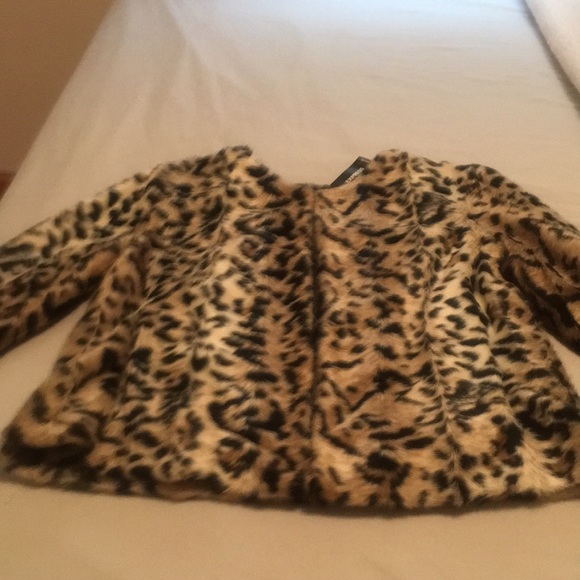Express Faux Leopard Fur Jacket - Picture 2 of 8